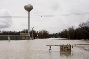 Orbit_four_columns_clarksdaleflood-56